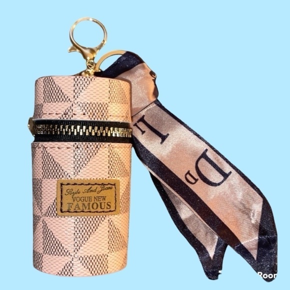 PU Leather Pink Lipstick Case Holder Keychain - Picture 4 of 5